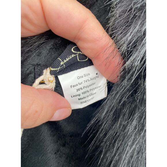 Jessica Simpson Faux Fur Stole Scarf Muff NWT - Picture 4 of 6
